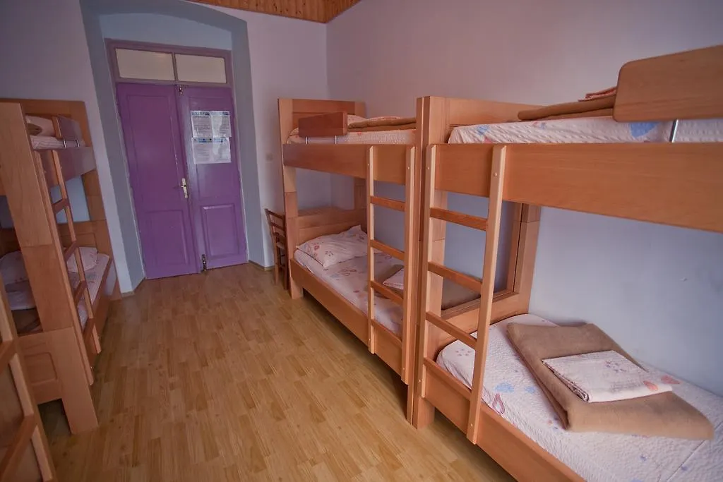 Hi Hostel Пула